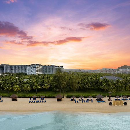 Radisson Blu Resort Phu Quoc Esterno foto Hard Rock Hotel at Sentosa